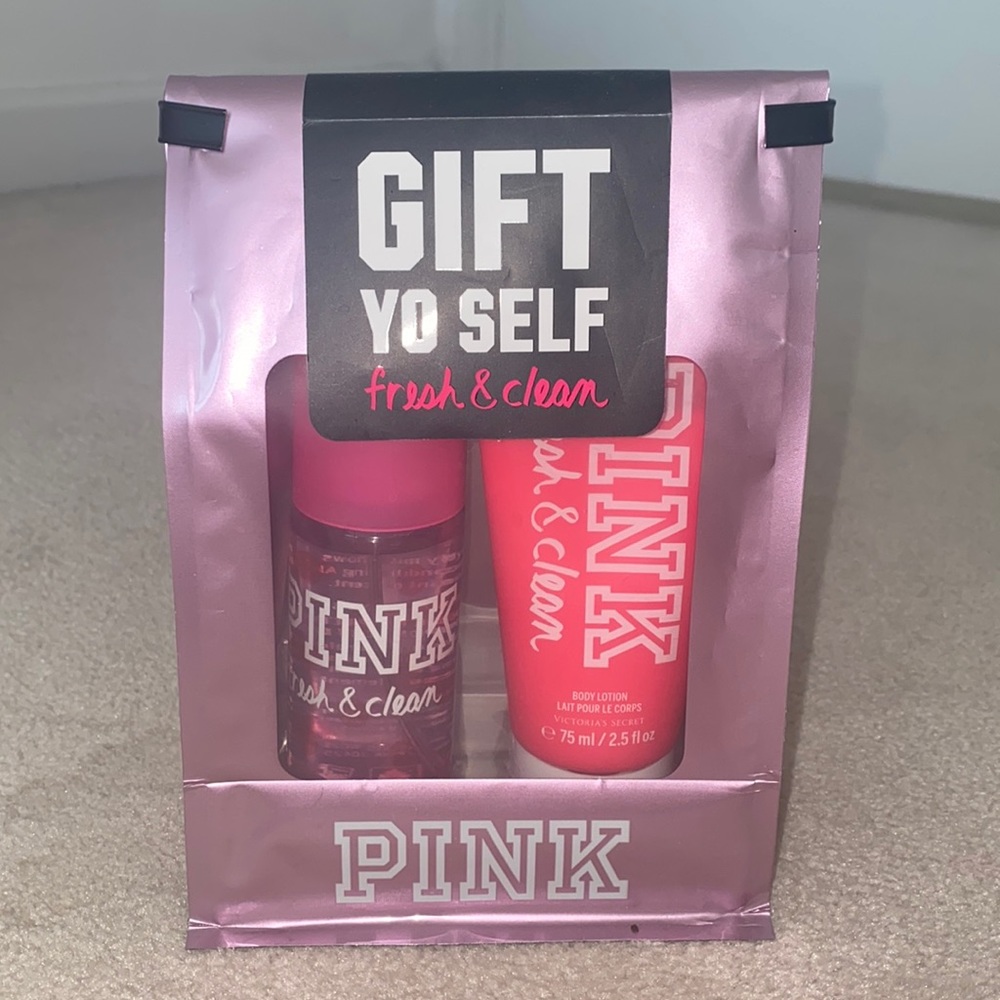 PINK Body Mist and Lotion Gift Set